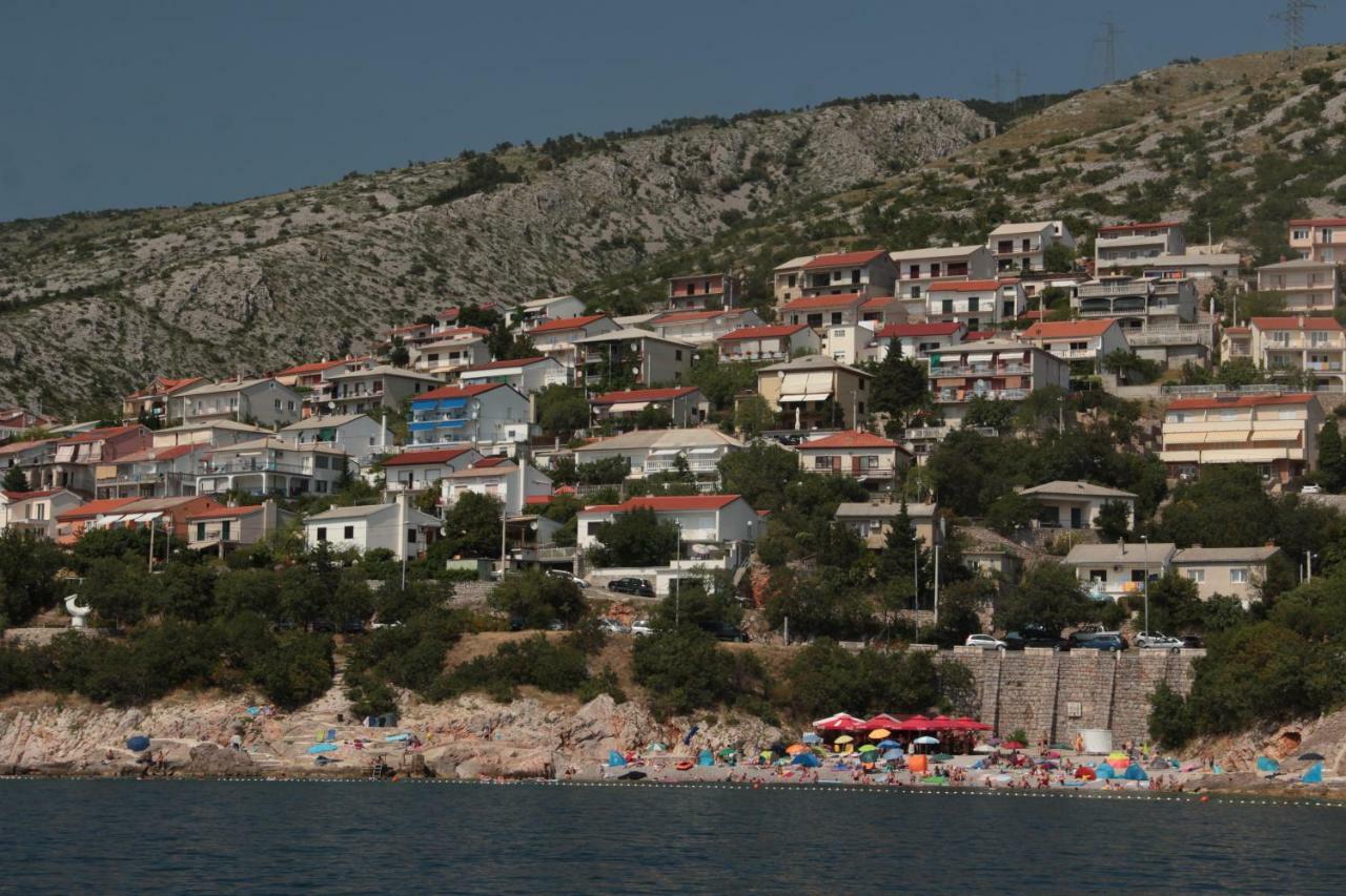 App On Beach Senj (Lika-Senj) Exterior foto